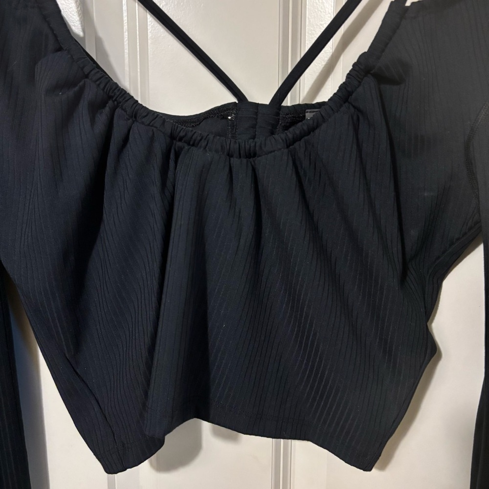 FP Movement by Free People Long Sleeve Black Cropped Top Size L - Picture 2 of 8